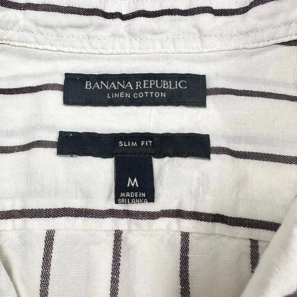 Banana Republic rips fit lay